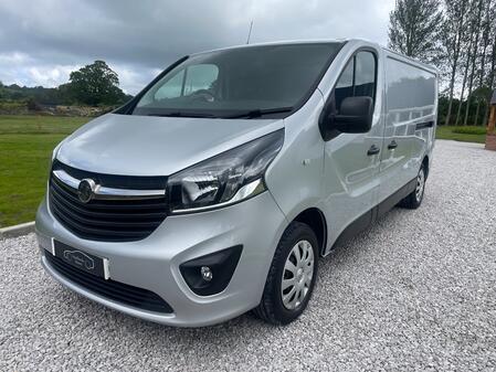 VAUXHALL VIVARO 1.6 CDTi 2900 Sportive